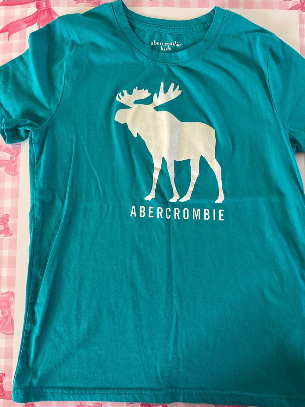 Abercrombie Kids size 13-14 tshirt color changing